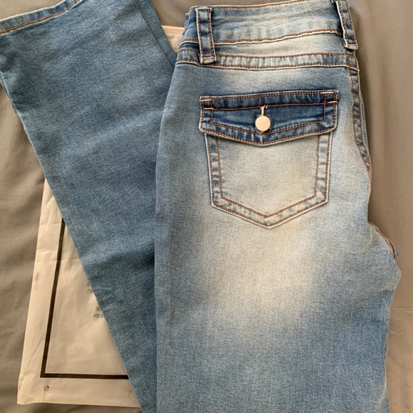 Jeans - Picture 4 of 5